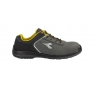 SCARPA BLITZ LOW S3 IN ACTION NABUK IDROREPELLENTE, NYLON E POLIURETANO COLORE NERO. TG.40